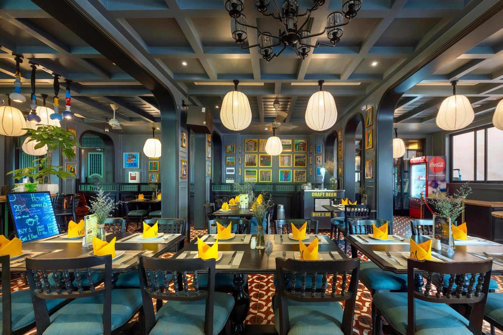 Son Hoi An Boutique Hotel & Spa Kültér fotó The interior of the restaurant